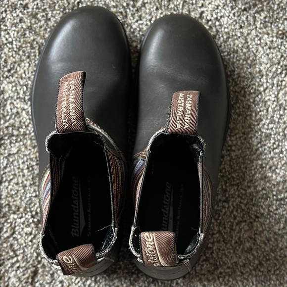 Blundstone Brown Ankle Boots with Multicolor Stripes - Picture 7 of 8